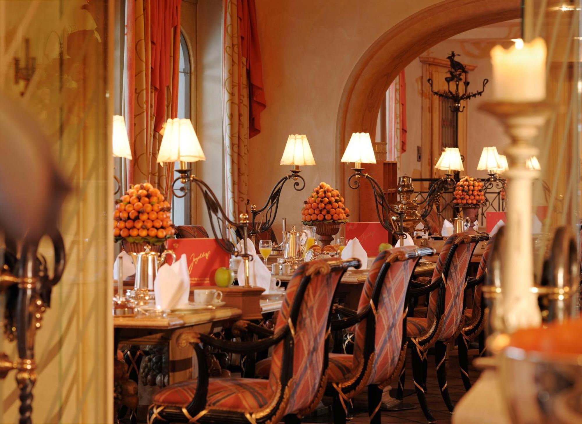 Relais & Chateaux Jagdhof Glashuette Бад Ласфе Екстериор снимка