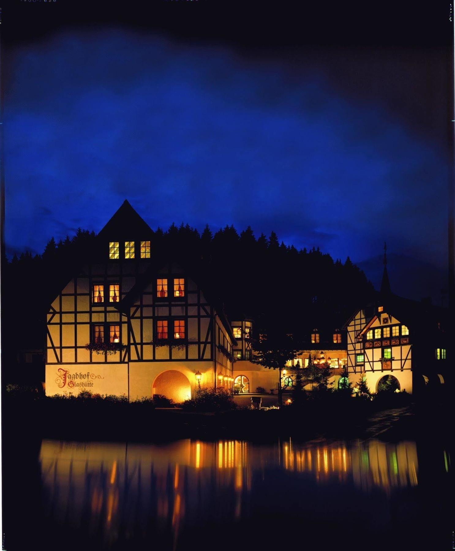 Relais & Chateaux Jagdhof Glashuette Бад Ласфе Екстериор снимка
