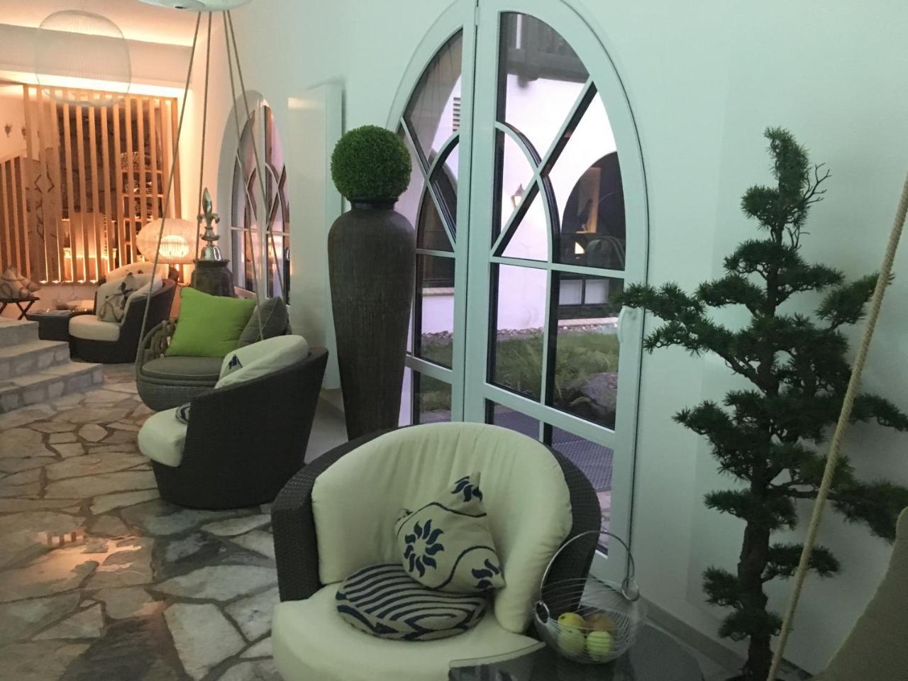 Relais & Chateaux Jagdhof Glashuette Бад Ласфе Екстериор снимка